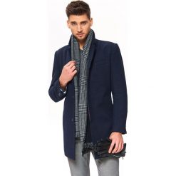 SZALIK MĘSKI. Szare szaliki męskie marki Top Secret, na zimę, w kratkę, z dzianiny. W wyprzedaży za 34,99 zł.