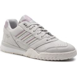 Buty adidas - A.R. Trainer W G27714 Greone/Sofvis/Gretwo. Szare półbuty damskie Adidas, bez wzorów, ze skóry ekologicznej, bez obcasa, na płaskiej podeszwie, bez zapięcia. Za 399,00 zł.