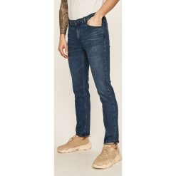 Lee - Jeansy Rider. Niebieskie jeansy męskie Lee, l, z aplikacjami. W wyprzedaży za 229,90 zł.