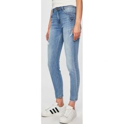 Desigual - Jeansy Tibetan Boyfriend. Niebieskie jeansy damskie Desigual, m, bez wzorów, z elastanu. W wyprzedaży za 219,90 zł.