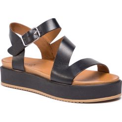 Sandały INUOVO - 112003 Black. Czarne klapki damskie marki Inuovo, bez wzorów, ze skóry, bez obcasa. Za 299,00 zł.