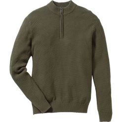 Sweter ze stójką z zamkiem bonprix ciemnooliwkowy. Zielone golfy męskie bonprix, xl, z dzianiny, ze stójką. Za 34,99 zł.