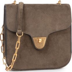 Torebka Coccinelle FB6 Florence Suede E1 FB6 15 01 01. Zielone torebki klasyczne damskie Coccinelle, bez wzorów, wizytowe, bez dodatków. W wyprzedaży za 689,00 zł.