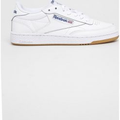 Reebok Classic - Buty Club C 85. Białe buty sportowe damskie Reebok Classic, bez wzorów, ze skóry, sportowe, reebok classic. W wyprzedaży za 279,90 zł.
