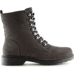 Botki workery szare 061-27-1 Grey. Szare botki damskie ButyModne, z zamszu, klasyczne, bez obcasa, na płaskiej podeszwie, na sznurówki. W wyprzedaży za 109,00 zł.