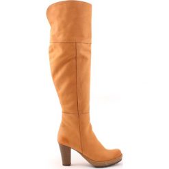 Kozaki za kolano - skóra naturalna - model 185 - kolor camelowy. Kozaki damskie Zapato, ze skóry, za kolano, bez obcasa, bez zapięcia. W wyprzedaży za 367,50 zł.