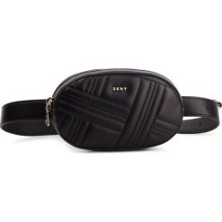 Saszetka nerka DKNY - R842B965 Blk/Gold BGD. Czarne nerki damskie DKNY, ze skóry, młodzieżowe. Za 549,00 zł.