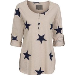 Shirt w gwiazdy bonprix beżowo-niebieski. Brązowe koszulki damskie marki bonprix, bez wzorów, bez kołnierzyka, bez rękawów. Za 69,99 zł.