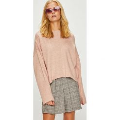 Trendyol - Sweter. Różowe swetry damskie Trendyol, s, bez wzorów, z poliesteru, z krótkim rękawem, krótkie, bez kaptura. W wyprzedaży za 49,90 zł.