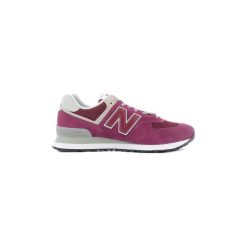 Buty New Balance ML 574. Czerwone trampki męskie New Balance, bez wzorów, bez zapięcia. Za 361,64 zł.