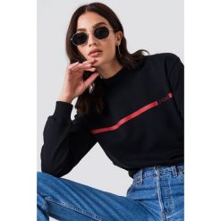 Bluzy damskie: NA-KD Trend Bluza J’adore – Black