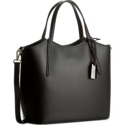 Torebka CREOLE - K10318 Czarny. Czarne torebki klasyczne damskie Creole, bez wzorów, ze skóry, eleganckie, bez dodatków. W wyprzedaży za 229,00 zł.