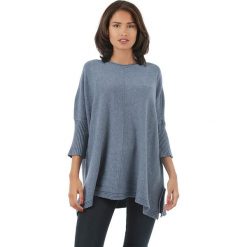 Sweter w kolorze niebieskim. Niebieskie bez kategorii L'étoile du cachemire, z kaszmiru, z okrągłym kołnierzem. W wyprzedaży za 129,95 zł.