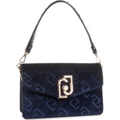 Torebka LIU JO - S Crossbody A69037 T9093 Midnight 90013. Niebieskie torebki klasyczne damskie Liu Jo, bez wzorów, z materiału, klasyczne, bez dodatków. Za 599,00 zł.