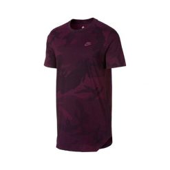 Nike M NSW TEE TB TECH ASYM, 10 | INNE SPORTY NSW | MĘŻCZYZNA | T-SHIRT Z KRÓTKIM RĘKAWEM | BORDEAUX / BLACK / BORDEAUX | M. Czerwone koszulki męskie Nike, m, bez wzorów, sportowe, bez kołnierzyka, krótkie. W wyprzedaży za 204,37 zł.