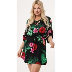 Czarna Sukienka Interpersonal. Czarne sukienki damskie Born2be, xl, w paski, eleganckie, bez kołnierzyka, bez rękawów, mini. Za 59,99 zł.