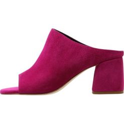Chodaki damskie: Rebecca Minkoff SELENE Klapki fucsia