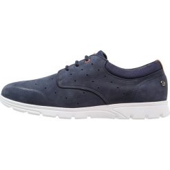 Panama Jack DETROIT Sneakersy niskie marino. Niebieskie sneakersy męskie marki Panama Jack, bez wzorów, ze skóry, bez zapięcia. W wyprzedaży za 377,30 zł.