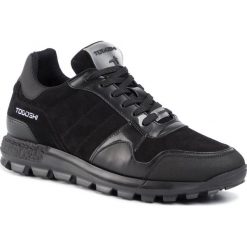 Sneakersy TOGOSHI - TG-12-03-000091 601. Czarne sneakersy męskie Togoshi, bez wzorów, ze skóry, bez zapięcia. W wyprzedaży za 259,00 zł.