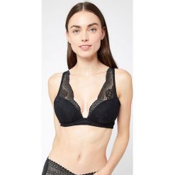 Etam - Biustonosz Fly. Czarne biustonosze Etam, z haftami, z elastanu. Za 149,90 zł.