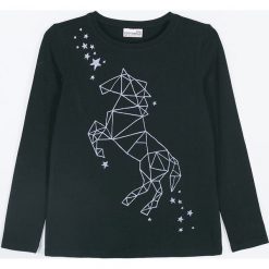 Coccodrillo - Longsleeve dziecięcy 128-158 cm. Czarne bluzki dziewczęce COCCODRILLO, z nadrukiem, z dzianiny, z okrągłym kołnierzem, z długim rękawem, długie, bez kaptura. Za 55,90 zł.