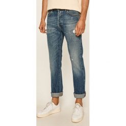 Guess Jeans - Jeansy. Niebieskie jeansy męskie Guess Jeans, m, z aplikacjami. W wyprzedaży za 239,90 zł.