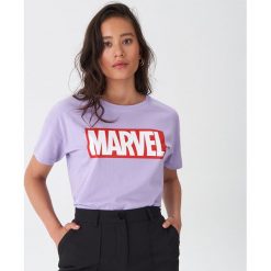 Koszulka z nadrukiem Marvel - Fioletowy. Fioletowe koszulki damskie House, s, z nadrukiem, bez kołnierzyka, bez rękawów. Za 39,99 zł.