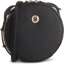 Torebka TOMMY HILFIGER - Modern Hardware Round Xover AW0AW06916 002. Czarne listonoszki damskie TOMMY HILFIGER, z aplikacjami, ze skóry ekologicznej, zdobione, bez dodatków. W wyprzedaży za 419,00 zł.
