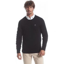 Polo Club C.H.A sweter męski M czarny. Czarne swetry męskie Polo Club C.H..A, m, bez wzorów, z okrągłym kołnierzem, bez kaptura. W wyprzedaży za 191,00 zł.