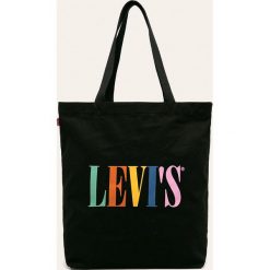 Levi's - Torebka. Czarne torby damskie na zakupy Levi's®, z nadrukiem, z bawełny, na ramię, duże, z nadrukiem, bez dodatków. W wyprzedaży za 79,90 zł.