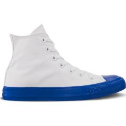 Converse 156767 Chuck Taylor All Star. Niebieskie trampki i tenisówki damskie Converse, bez wzorów, z gumy, na sznurówki. W wyprzedaży za 229,00 zł.