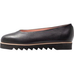 L37 DAYDREAM Baleriny black. Czarne baleriny damskie marki L37, z materiału, retro. Za 499,00 zł.