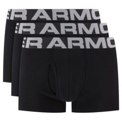 Komplet 3 par bokserek Under Armour Charged Cotton 3 In 3 1327424. Czarne bokserki męskie Under Armour, bez wzorów, z elastanu. Za 169,00 zł.