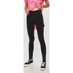 Answear - Legginsy. Czarne spodnie damskie ANSWEAR, s, bez wzorów, z wiskozy. W wyprzedaży za 69,90 zł.