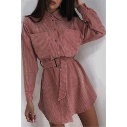 Sukienka KEANA PINK. Różowe sukienki damskie Sukienka KEANA PINK, s, bez wzorów, bez kołnierzyka, z krótkim rękawem, krótkie, mini. W wyprzedaży za 99,00 zł.