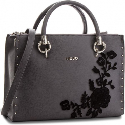 Torebka LIU JO - M Satchel Zip Darsen A68045 E0022 Grape Juice 93803. Szare torebki klasyczne damskie Liu Jo, ze skóry ekologicznej. Za 739,00 zł.
