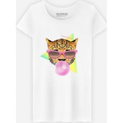 Koszulka "Bubble Gum Leo" w kolorze białym. Białe koszulki damskie Wooop, xl, bez wzorów, z bawełny, z okrągłym kołnierzem. W wyprzedaży za 56,95 zł.