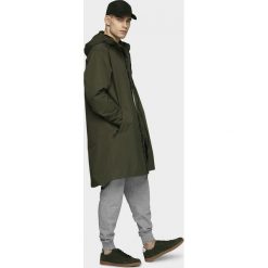 Kurtka miejska męska KUM602 - khaki - Outhorn. Brązowe kurtki męskie Outhorn, m, bez wzorów, bez kaptura. W wyprzedaży za 179,99 zł.