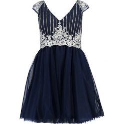 Sukienki: Chi Chi London Curvy STEFFIE Sukienka koktajlowa navy