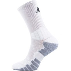Skarpety piłkarskie - MA710143WT. Szare skarpetogetry męskie piłkarskie New Balance, z bawełny. Za 39,99 zł.