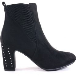 BOTKI DAMSKIE TS 1362707 CZA. Botki damskie T. Sokolski, z materiału, bez obcasa, bez zapięcia. Za 109,00 zł.