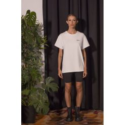 T-shirt dzky. haft biały. Białe t-shirty damskie Pakamera, s, z haftami, klasyczne, z klasycznym kołnierzykiem. Za 129,00 zł.