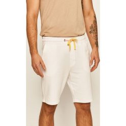 Only & Sons - Szorty. Białe spodenki i szorty męskie Only & Sons, s, bez wzorów, z bawełny, casualowe. Za 89,90 zł.