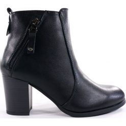 BOTKI DAMSKIE TS SHFN03 CZA. Botki damskie T. Sokolski, ze skóry, bez obcasa, bez zapięcia. Za 109,00 zł.