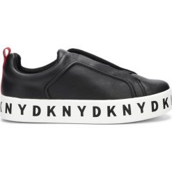 DKNY Bashi Slip On Buty Czarny. Czarne trampki i tenisówki damskie DKNY, bez wzorów, ze skóry, bez zapięcia. Za 822,95 zł.