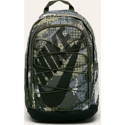 Nike Sportswear - Plecak. Czarne plecaki damskie Nike Sportswear, bez wzorów, z poliesteru. Za 169,90 zł.