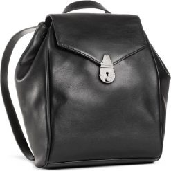 Plecak CALVIN KLEIN - Drawstring Bp W/Flap K60K606694 BAX. Czarne plecaki damskie Calvin Klein, bez wzorów, ze skóry, eleganckie. Za 1569,00 zł.