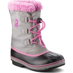 Śniegowce SOREL - Yoot Pac Nylon NY1879 Chrome Grey/Orchid 061. Szare śniegowce dziewczęce Sorel. W wyprzedaży za 229,00 zł.