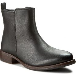 Botki CLARKS - Tomina Star 261217804 Black Leather. Czarne botki damskie na obcasie marki Clarks, ze skóry, eleganckie, na zamek. W wyprzedaży za 329,00 zł.