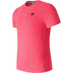 New Balance MT63019BRH. Różowe t-shirty męskie marki New Balance, s, z poliesteru, do biegania. W wyprzedaży za 89,99 zł.